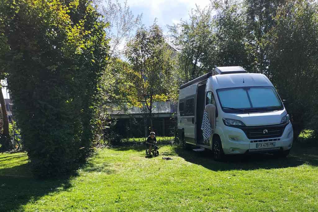 emplacement camping  tente sarthe