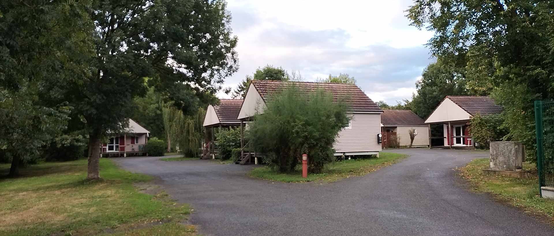 Bungaslows au Camping La Sittelle à Loué en Sarthe